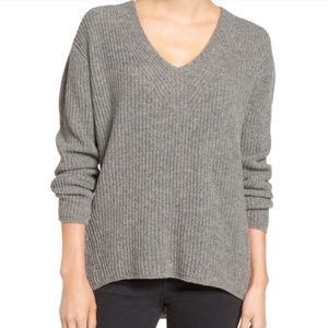 𝅺Madewell NWT Ribbed Wool V-neck Grey sweater. Sz S
